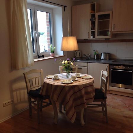 Gemuetliche, Grosszuegige Ferienwohnung Salzhausen Buitenkant foto