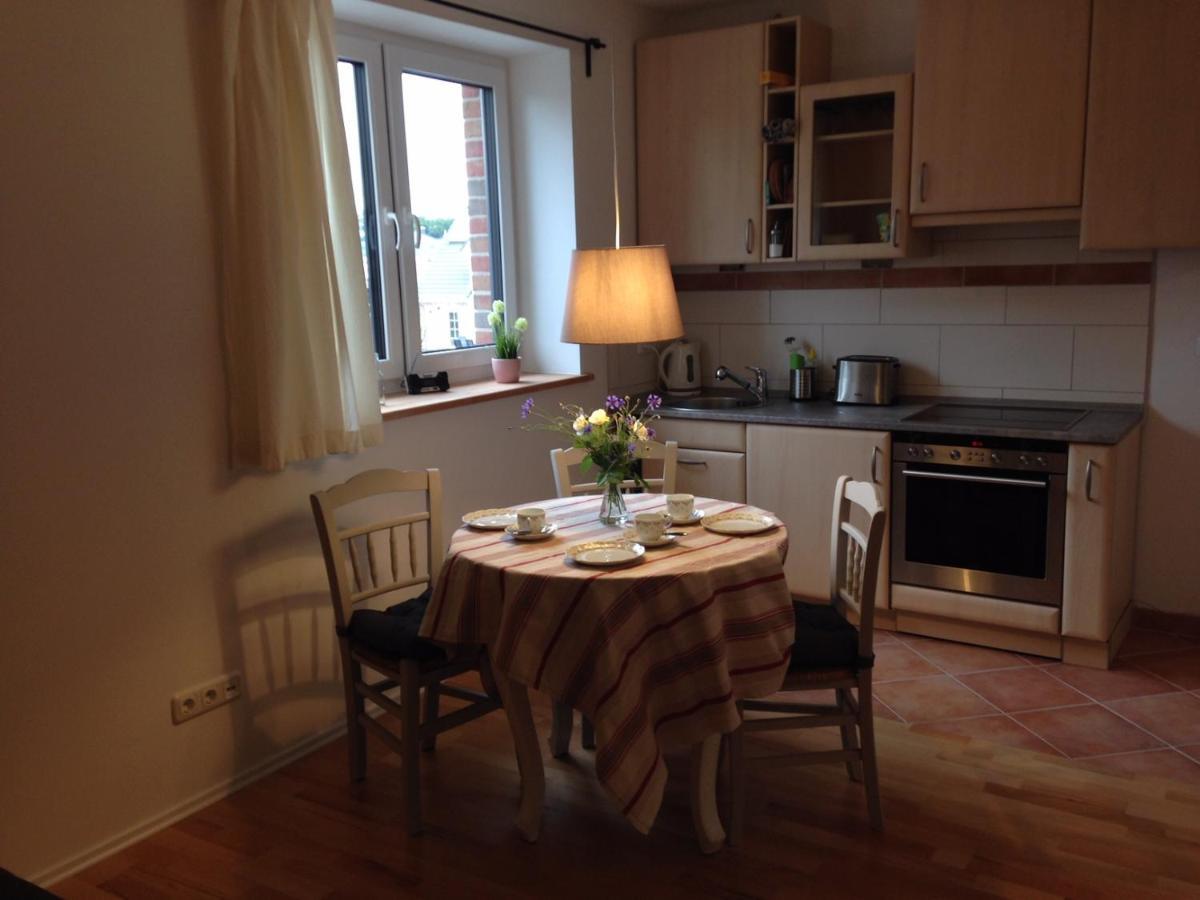 Gemuetliche, Grosszuegige Ferienwohnung Salzhausen Buitenkant foto